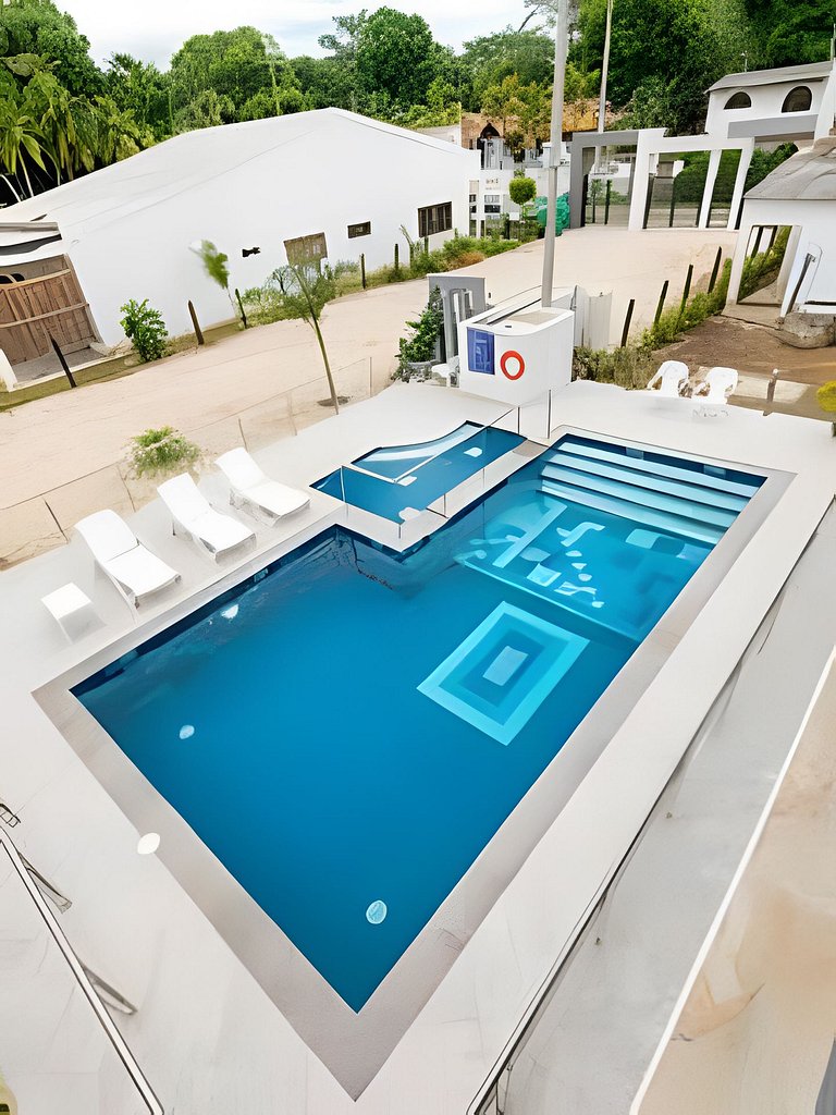 Hospedaje con vista al mar y piscina en Coveñas