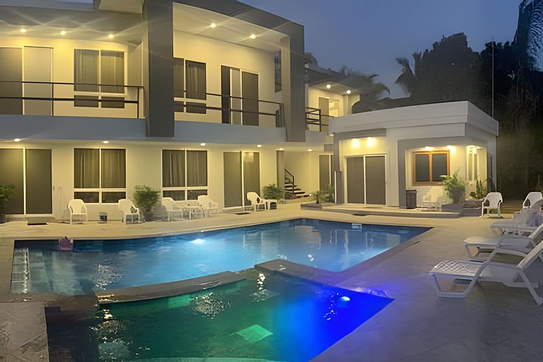 Hermoso apto con vista al mar y piscina en Coveñas