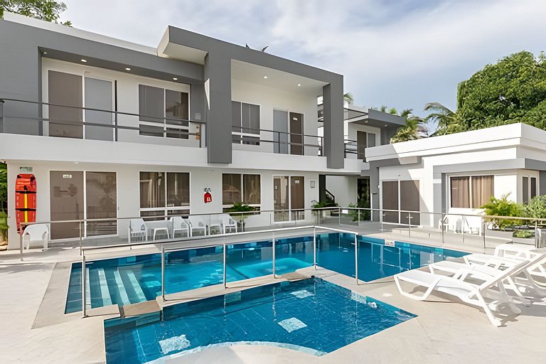 Hermoso apto con vista al mar y piscina en Coveñas