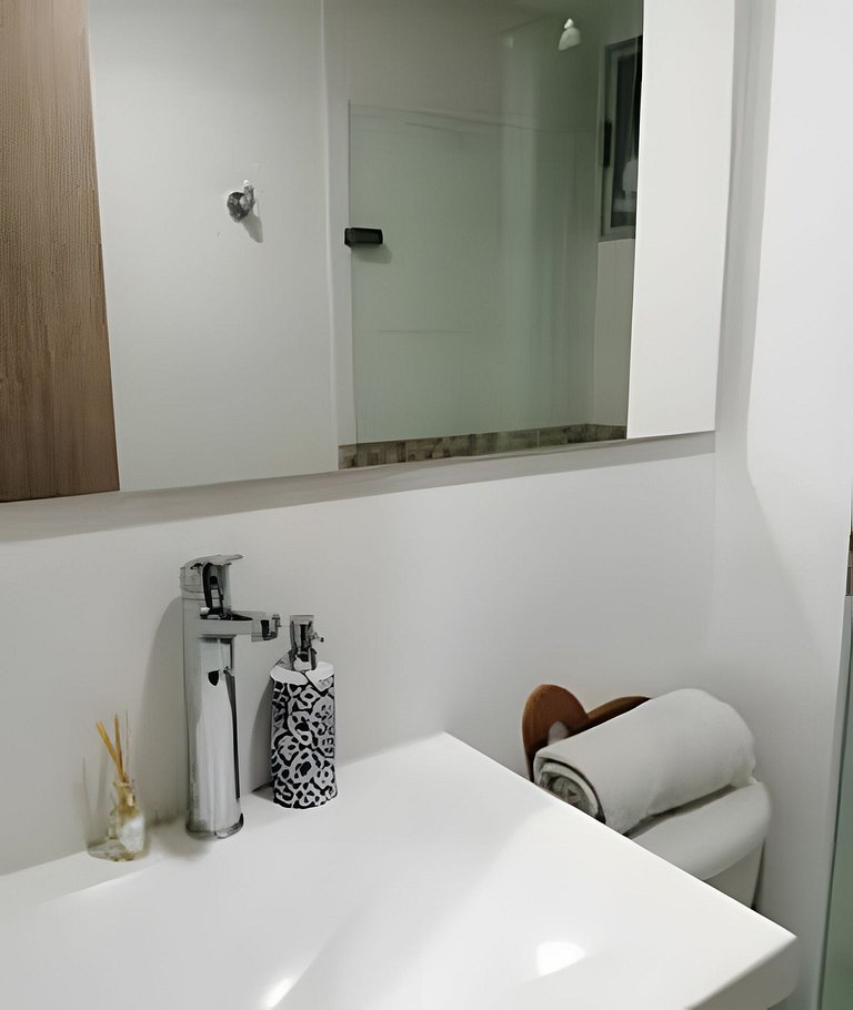 Apartamento con aire, hamaca, piscina y gym